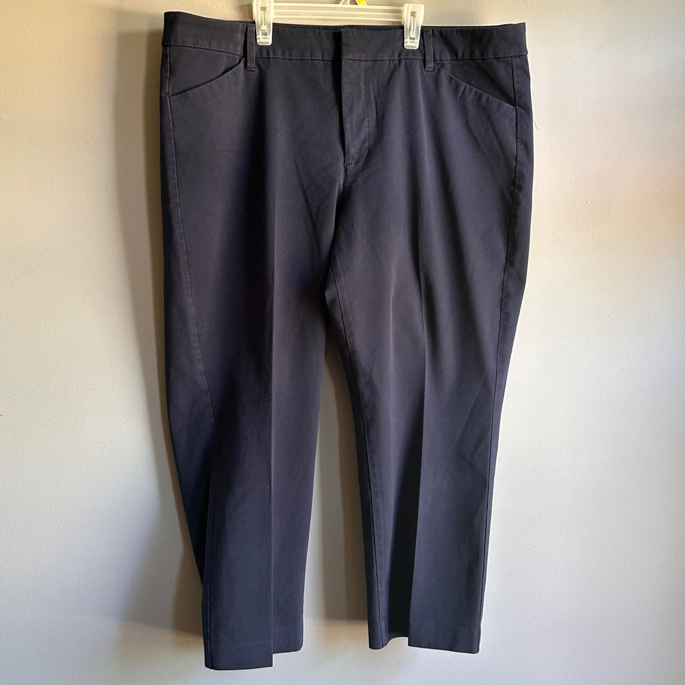 Old Navy Womens 22 High-Rise Pixie‎ Straight Navy Blue Pants 629561-01